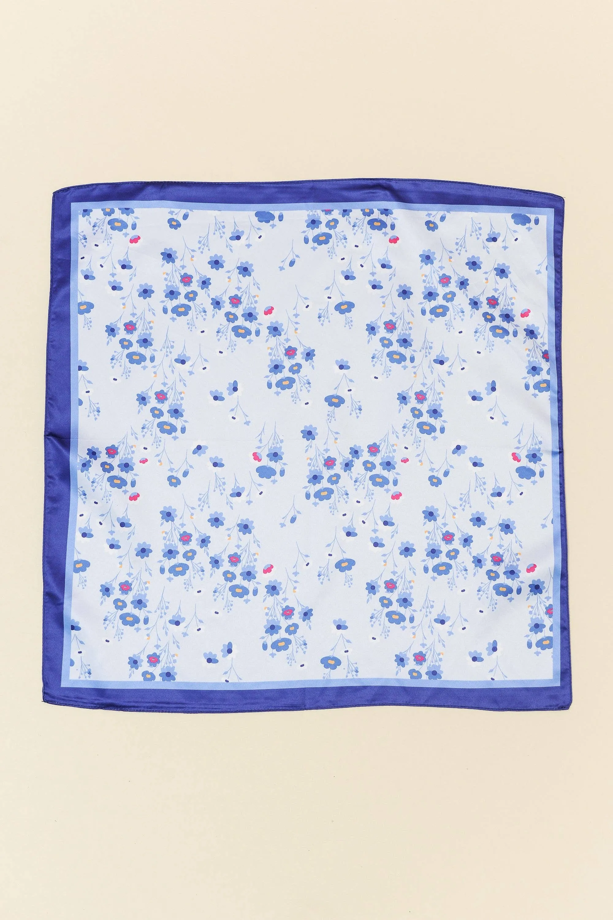 PETITE FLOWER PRINT SILKY FEELING BANDANA SCARF | 21SC397BLUE