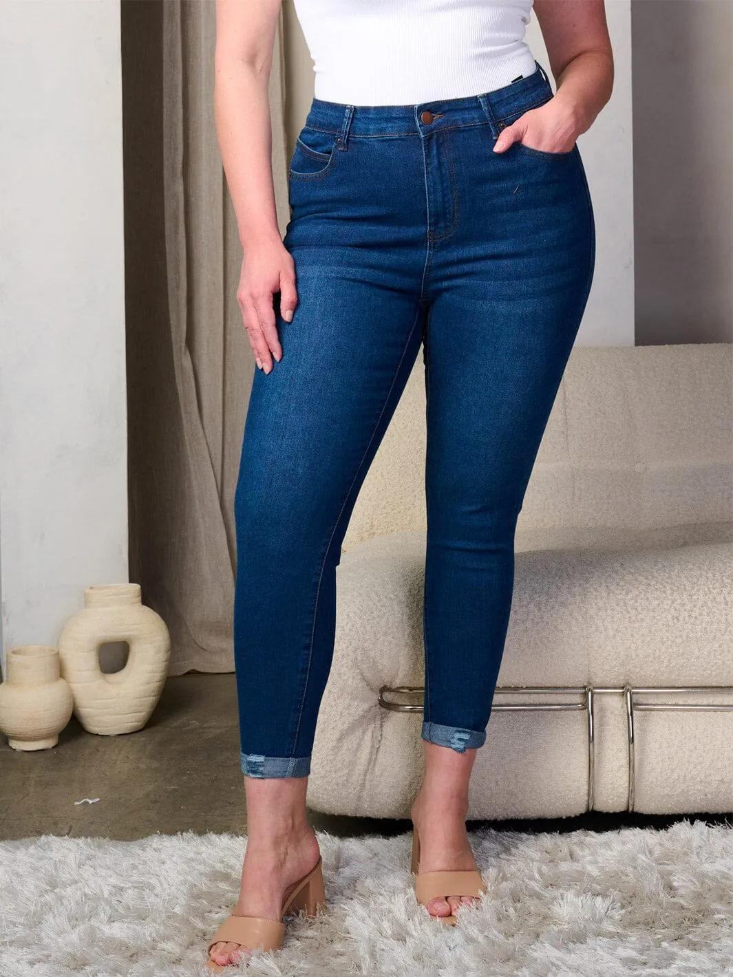 PLUS SIZE BUTTON CLOSURE WASHED DENIM SKINNY JEANS