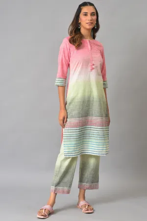 Red Yarn-Dyed Roud Neck kurta With Green Pants