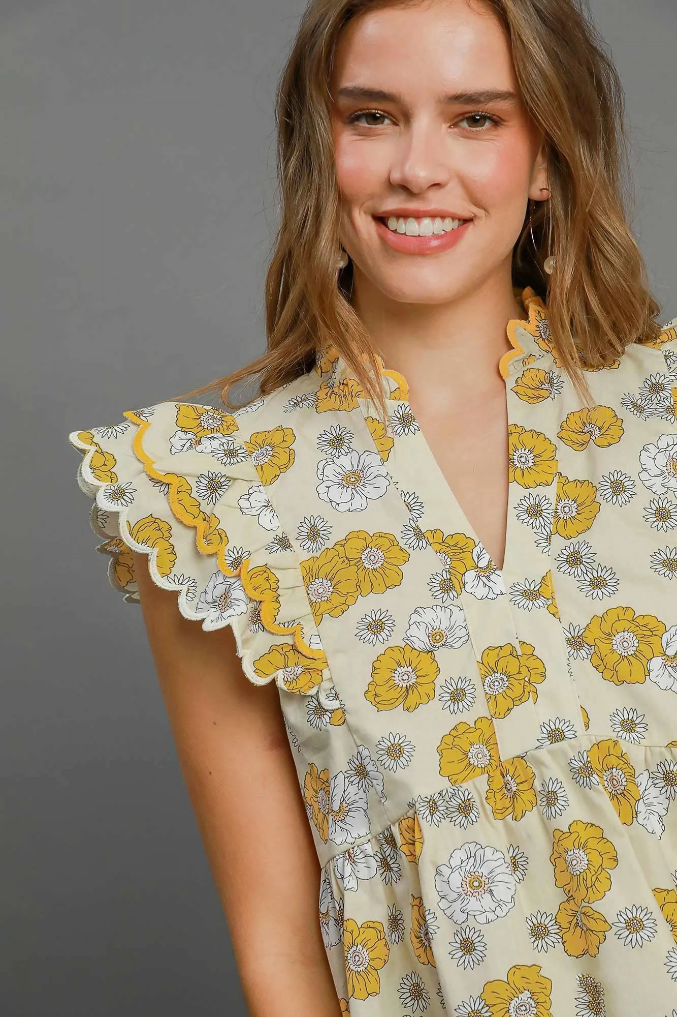 Scallop Sleeve Floral Top