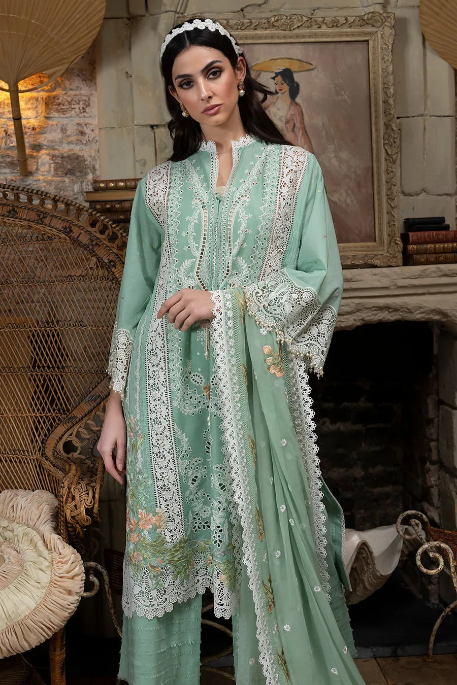 SOBIA NAZIR LUXURY LAWN 2023 | 1A