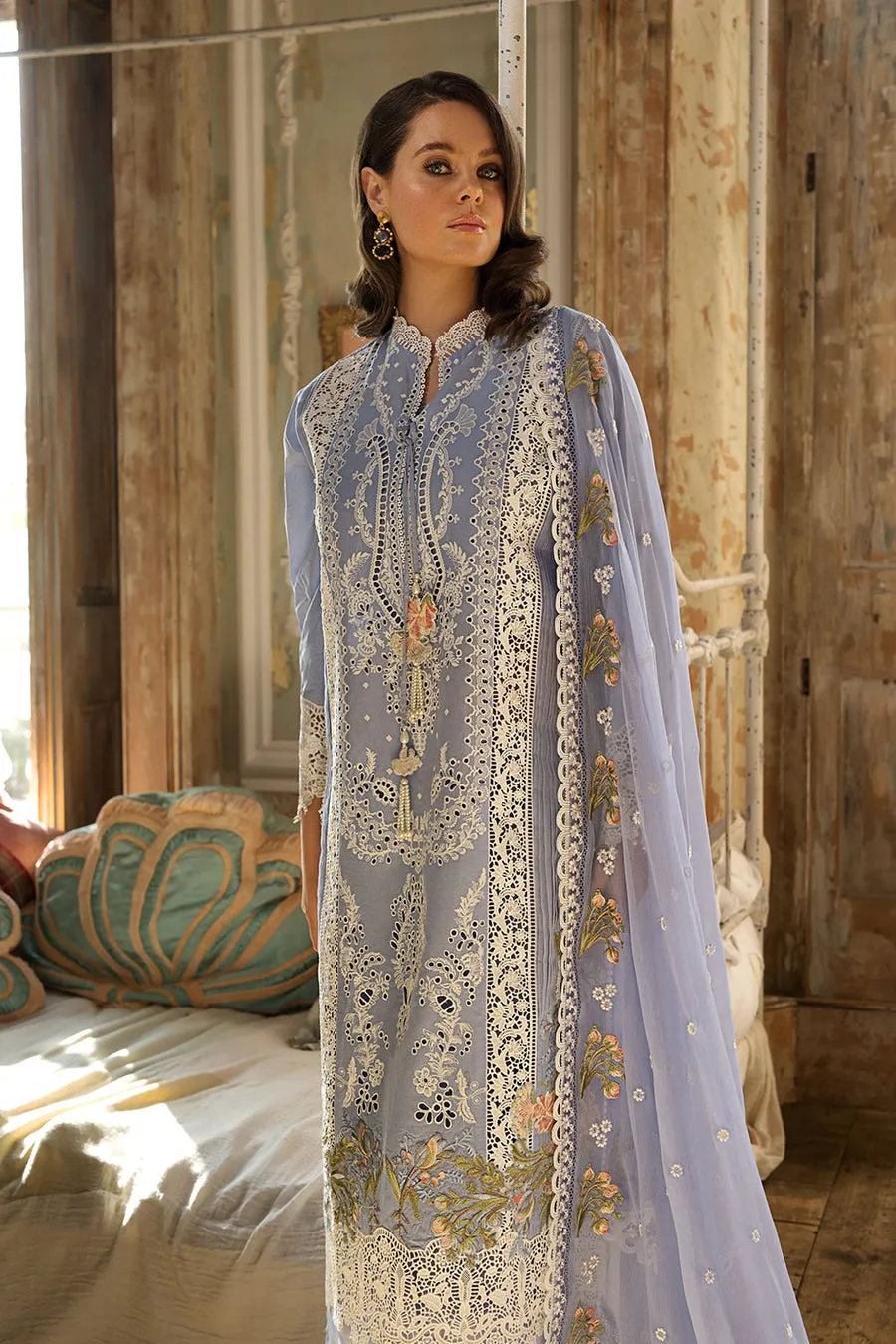 SOBIA NAZIR LUXURY LAWN 2023 | 1B