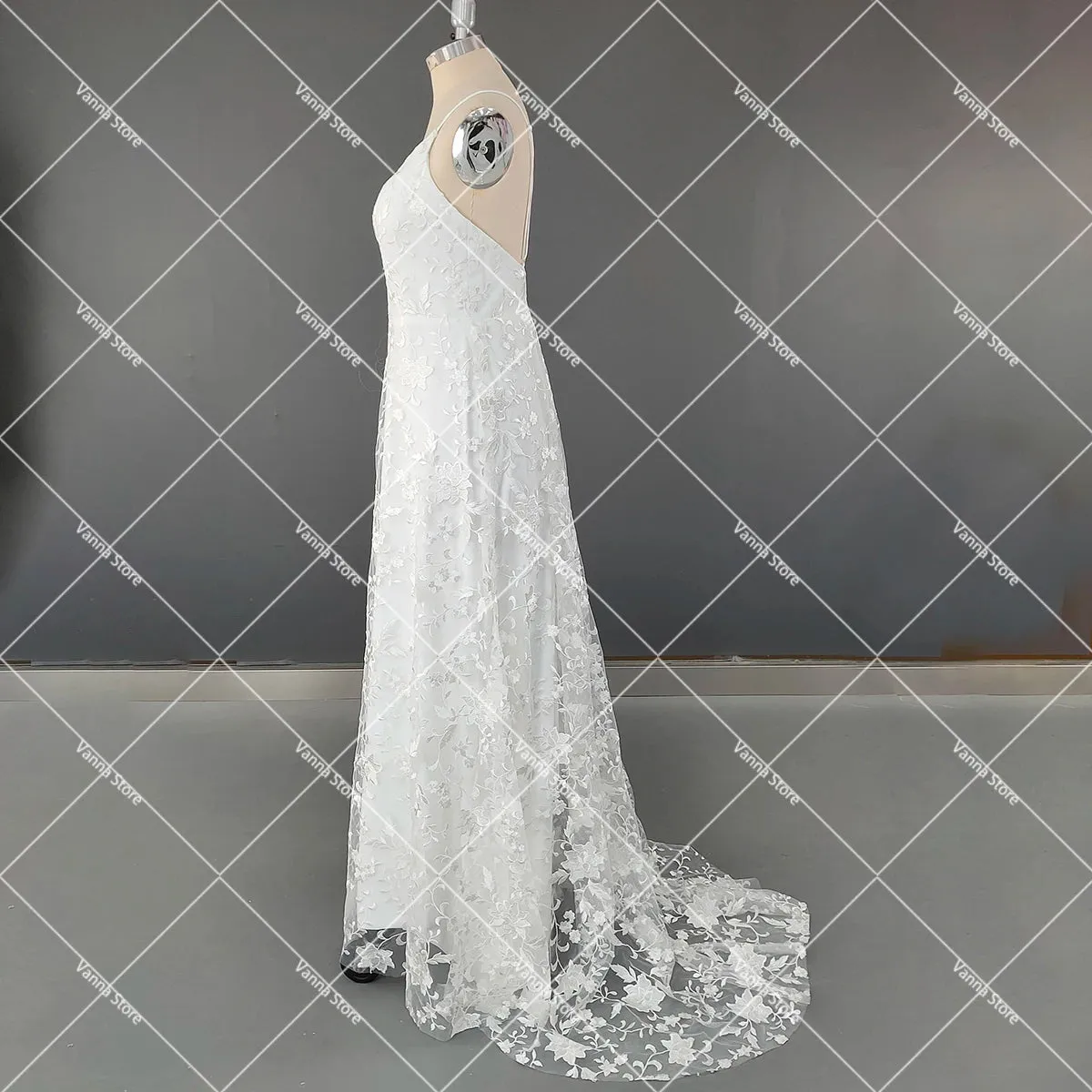 Spaghetti Straps Customized High Split Wedding Gowns Backless Embroidery Lace Netting Maxi Boho Bridal Dress