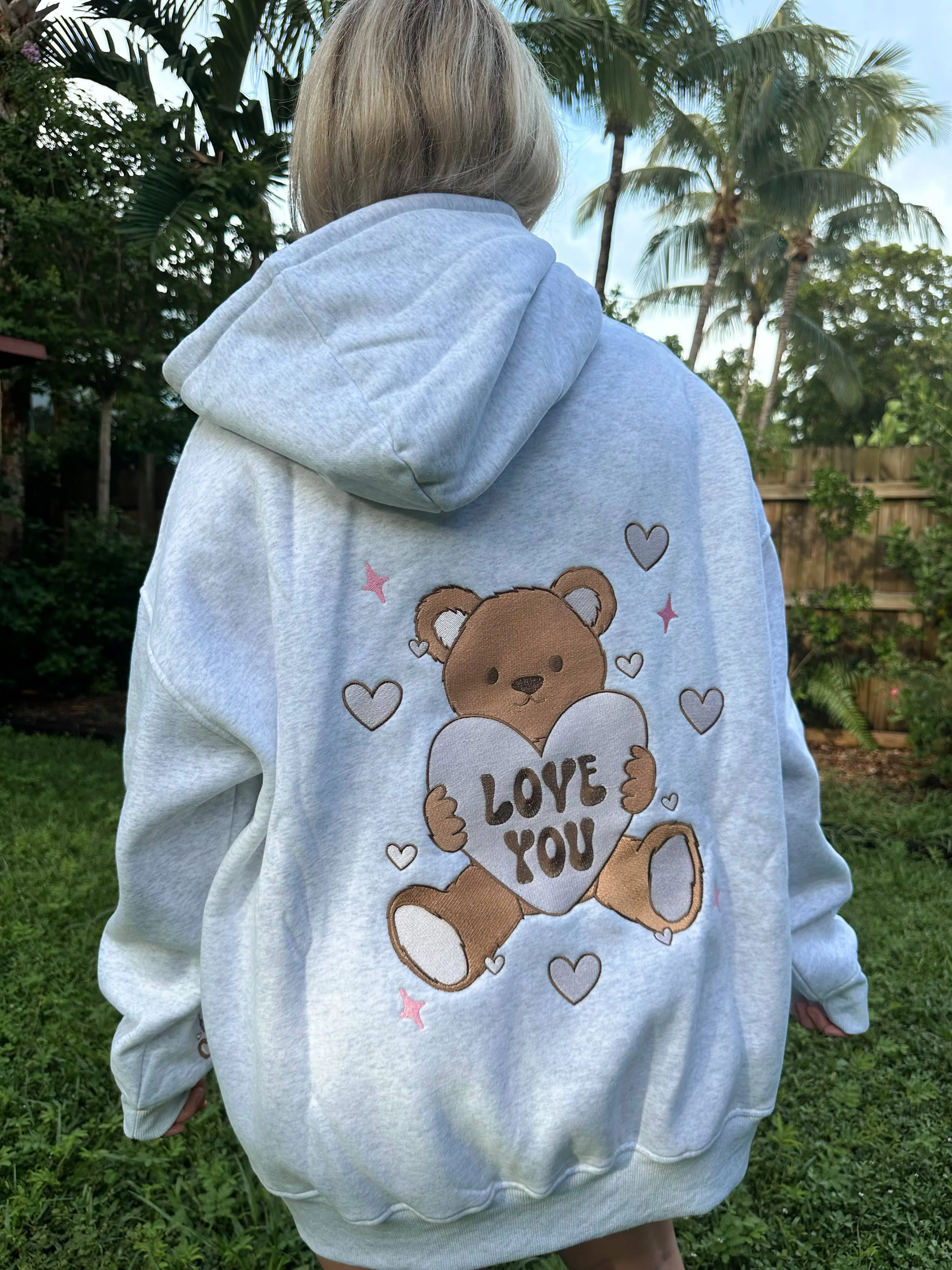 Sunkissed Coconut Teddy Bear Embroider Hoodie: Pearl Grey