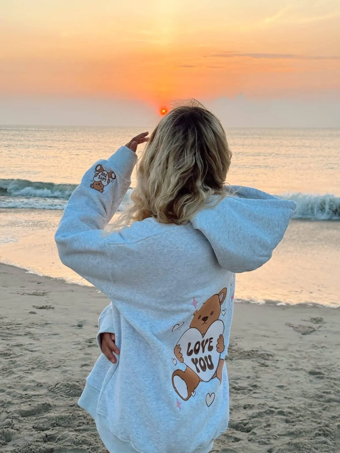 Sunkissed Coconut Teddy Bear Embroider Hoodie: Pearl Grey