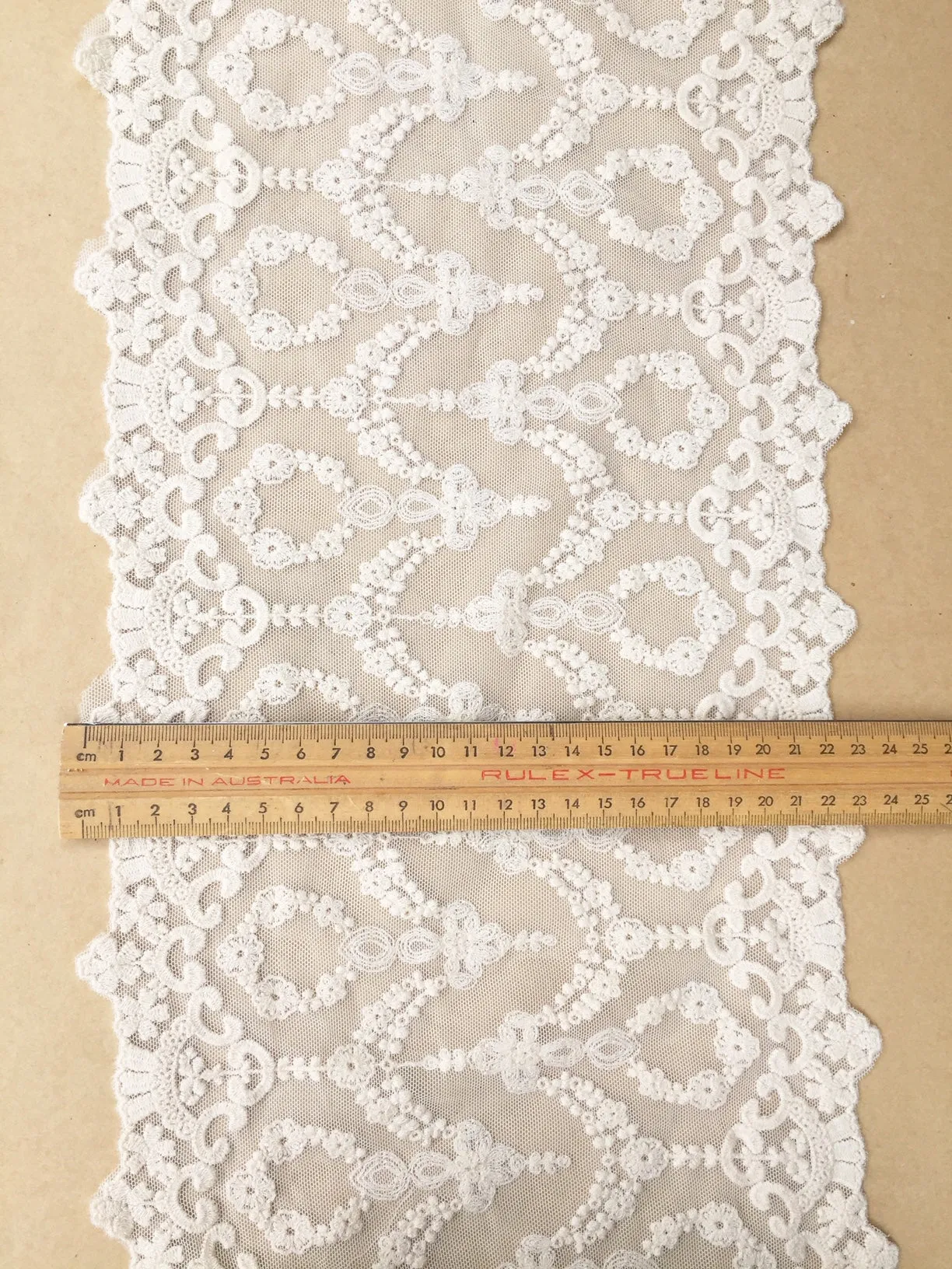 Vintage Chantilly Lace,