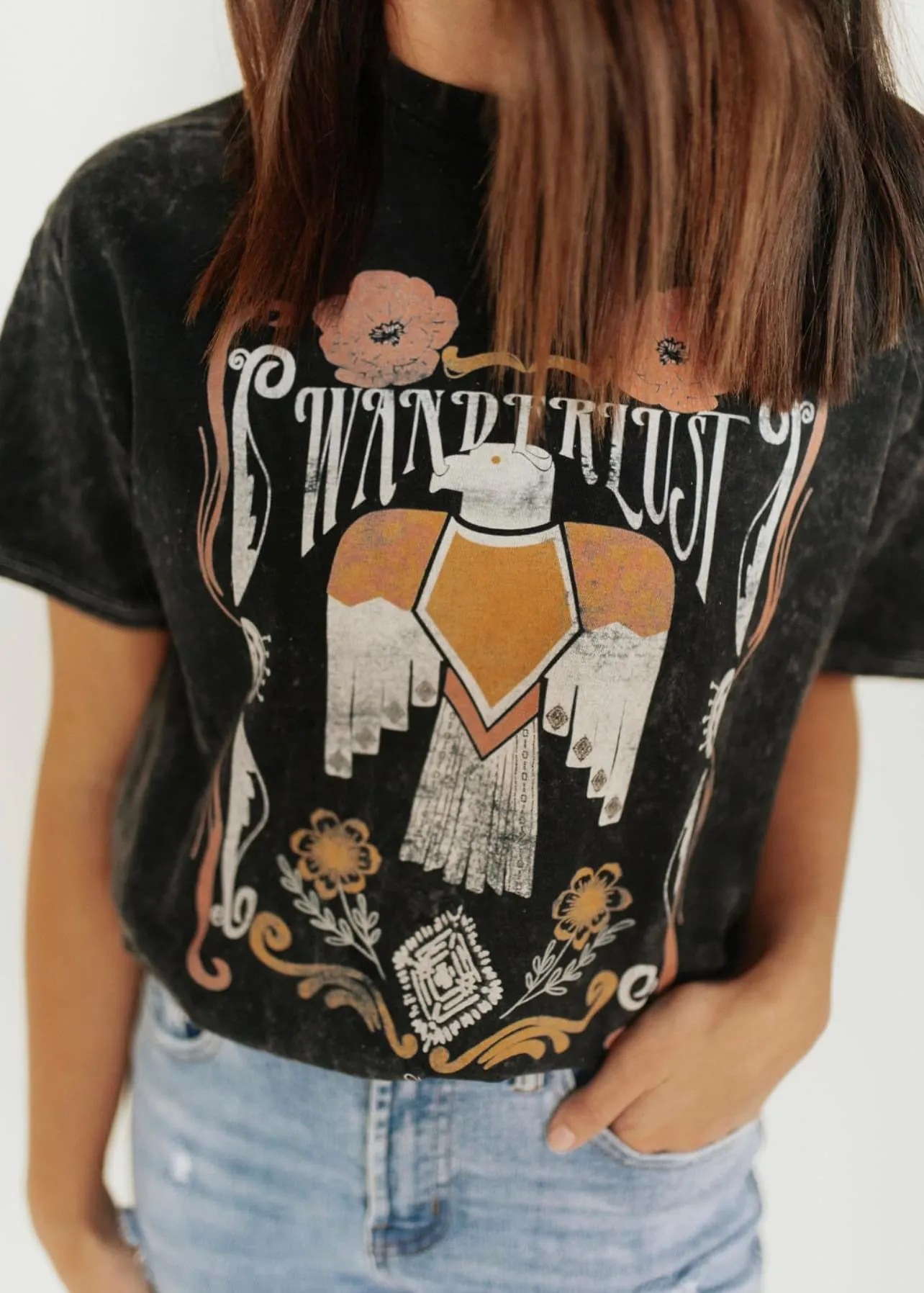 WANDERLUST Graphic T-shirt