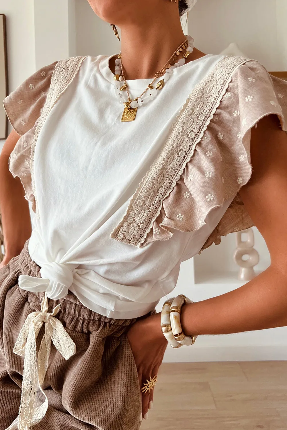 White Lace Patched Embroidered Ruffled Sleeve Tee