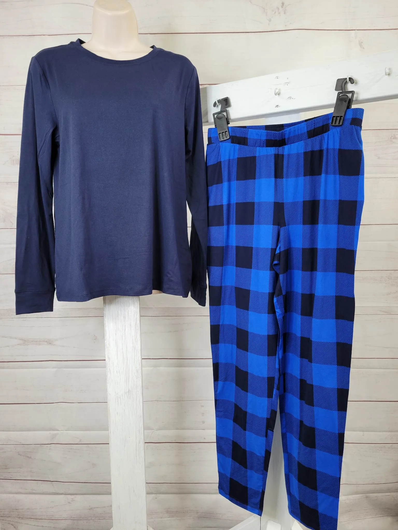 XSMALL COBALT A459555 AnyBody Lush Jersey Lounge Set with Drawstring Bag