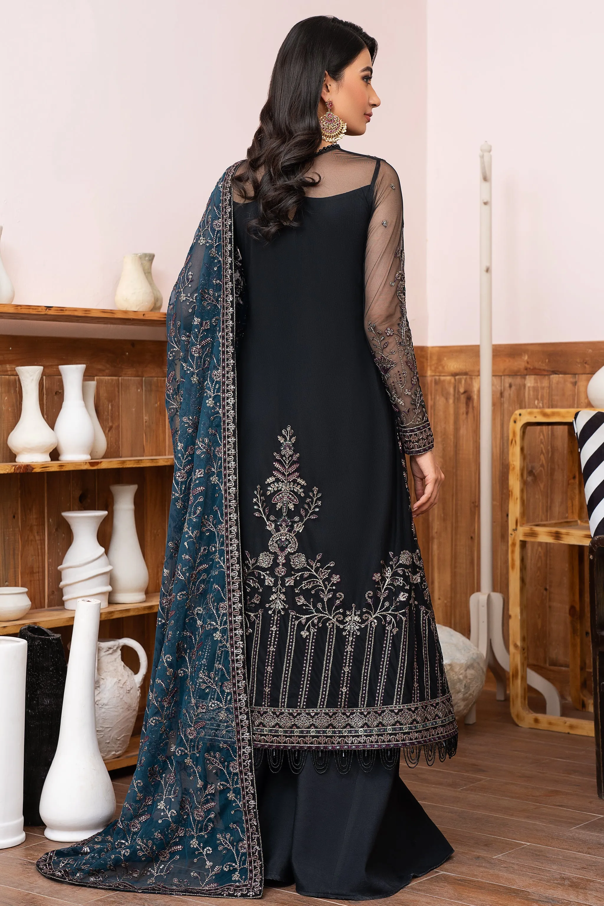 ZLM 02 ZIMMEL | Zarif Meeral Luxury Formals collection.