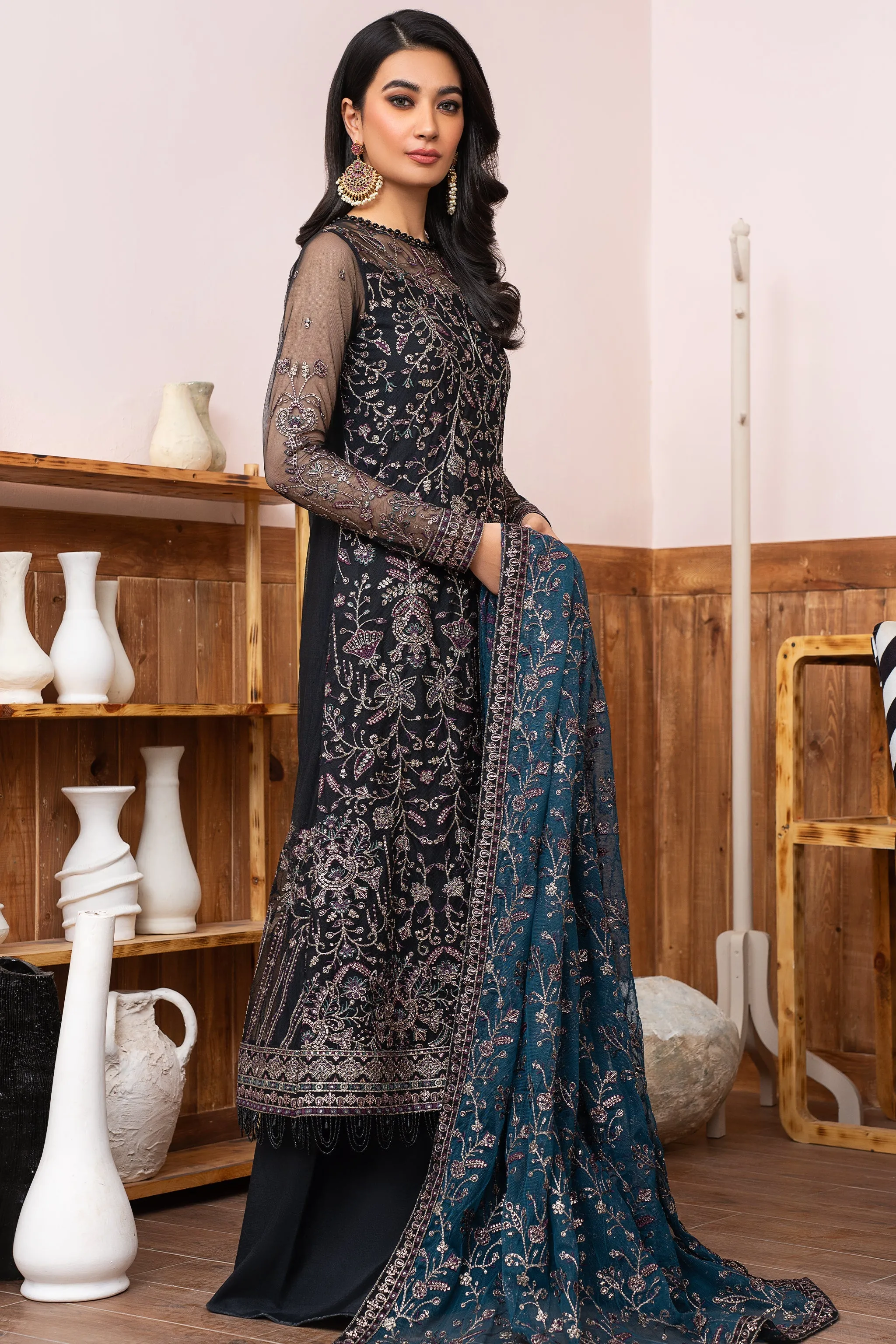 ZLM 02 ZIMMEL | Zarif Meeral Luxury Formals collection.